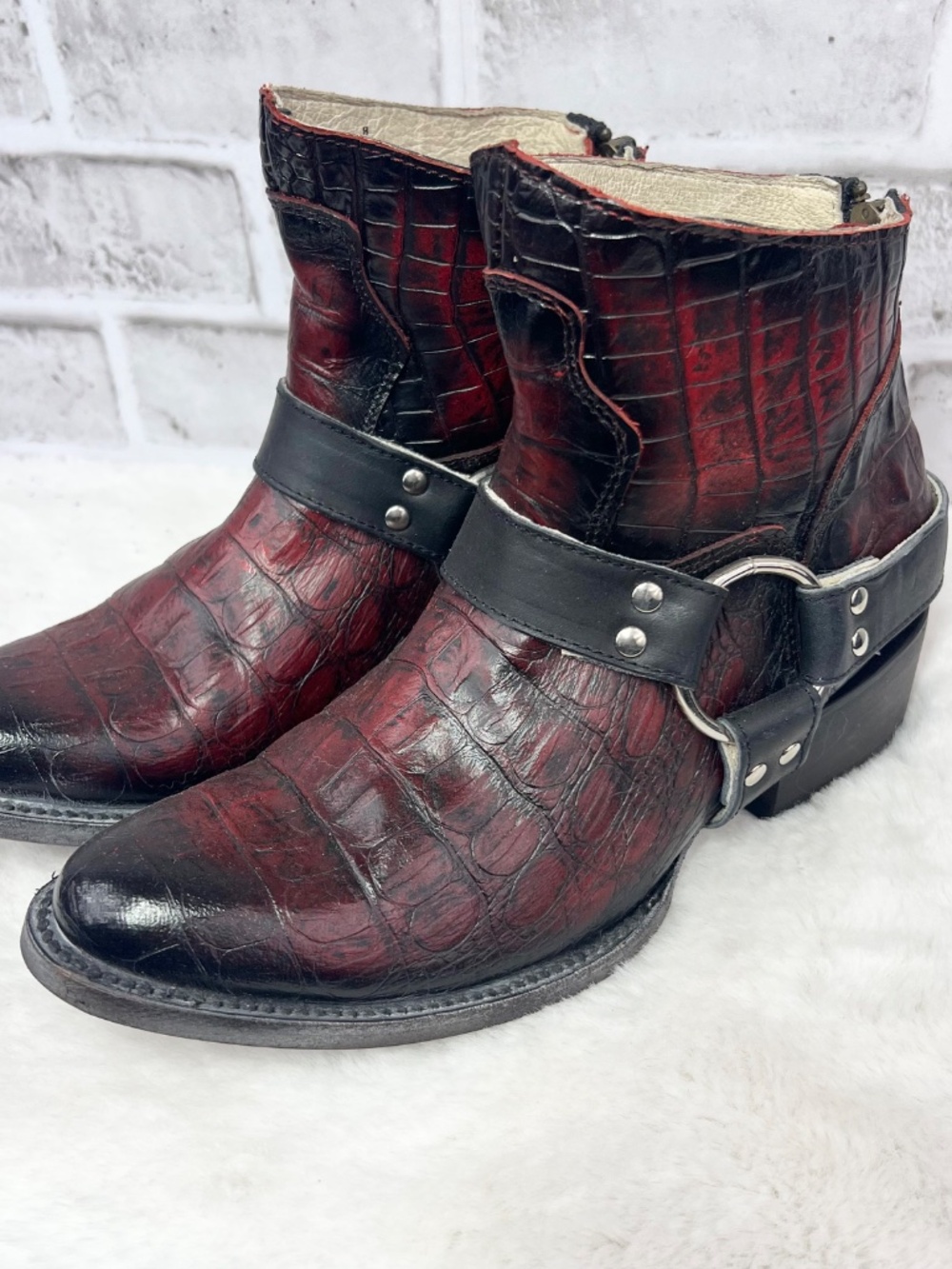 FREEBIRD BY STEVEN • Santiago Oxblood Croc Embossed Leather Harness Boots Size 8 - Picture 2 of 14